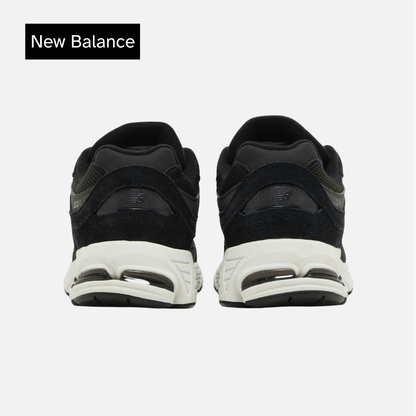 New Balance 2002R Big Kid 'Black Phantom'