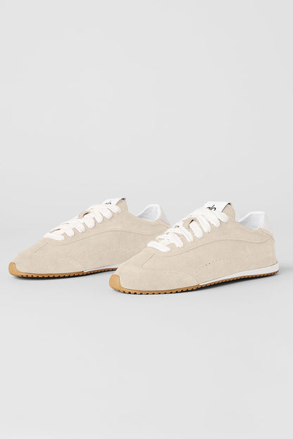 ALO Sunset Sneaker (Unisex) - Sandstone