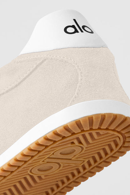ALO Sunset Sneaker (Unisex) - Sandstone