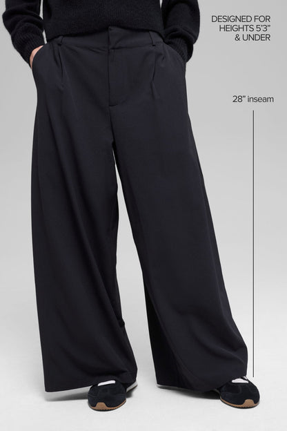 High-Waist Dreamscape Trouser (Short) - Black